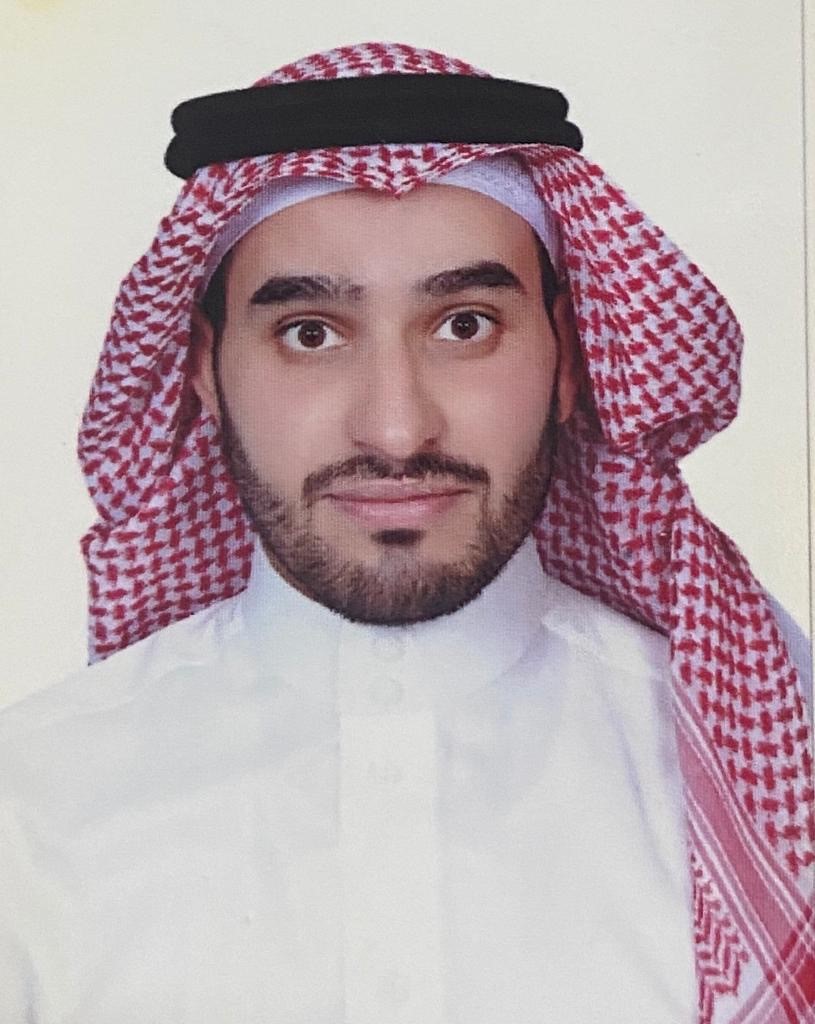 الدكتور منصور حسن الشهري - سعودي الجنسية